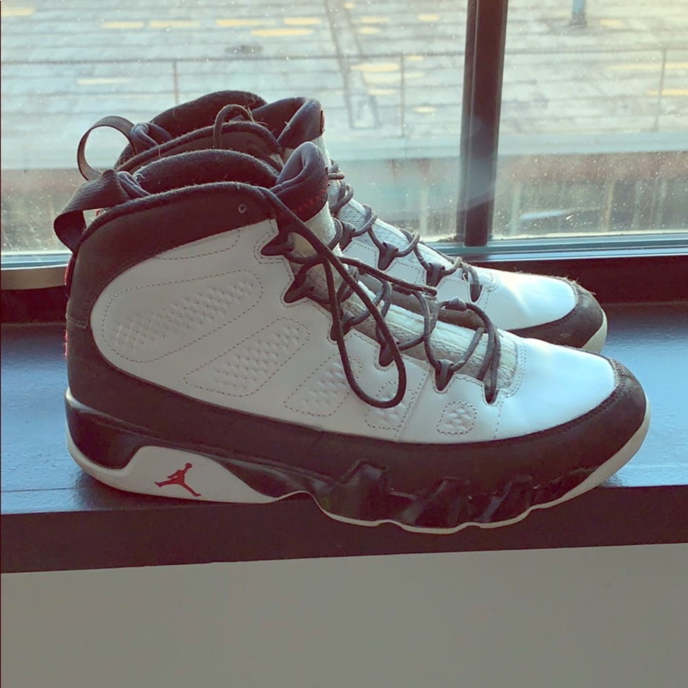 Jordan 9 Retro “Space Jam”